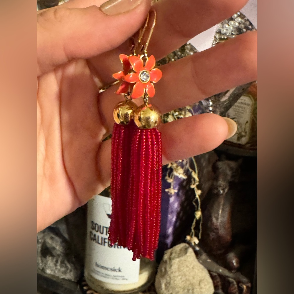 🌺Kate Spade “Lovely Lillies” Tassel Earrings🌺